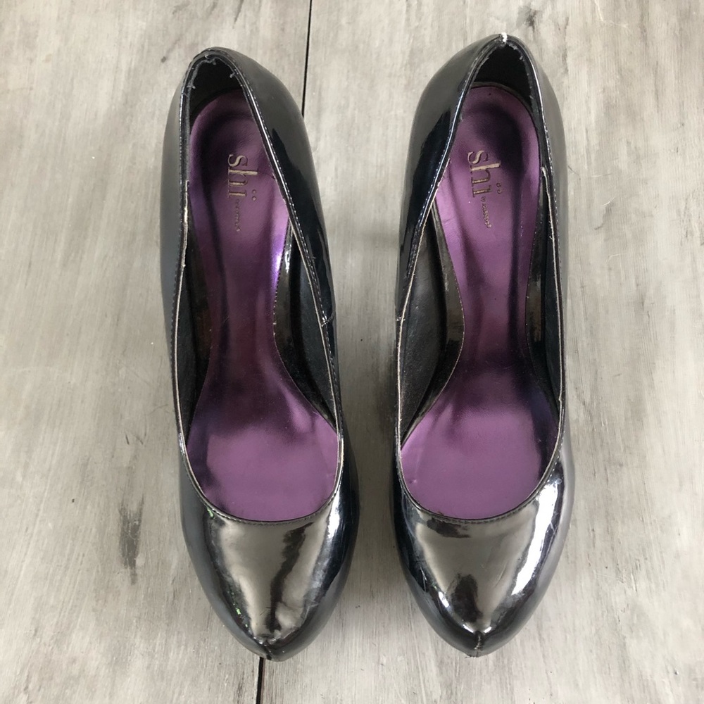 Black heels